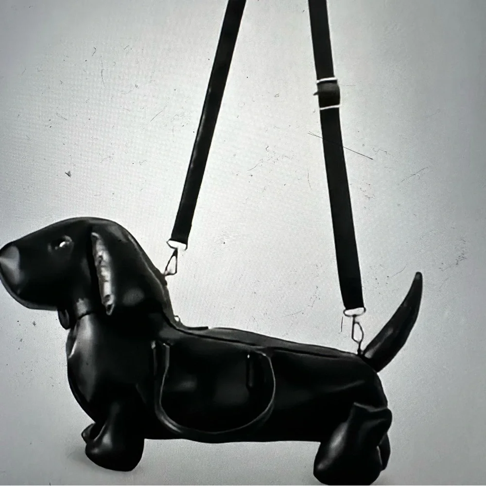 Black Dog-Shaped Crossbody Bag - Picture 4 of 12